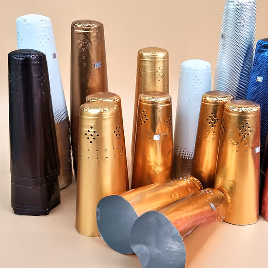 Матовые, термочувствительные, термоусадочные капсулы из ПВХ.